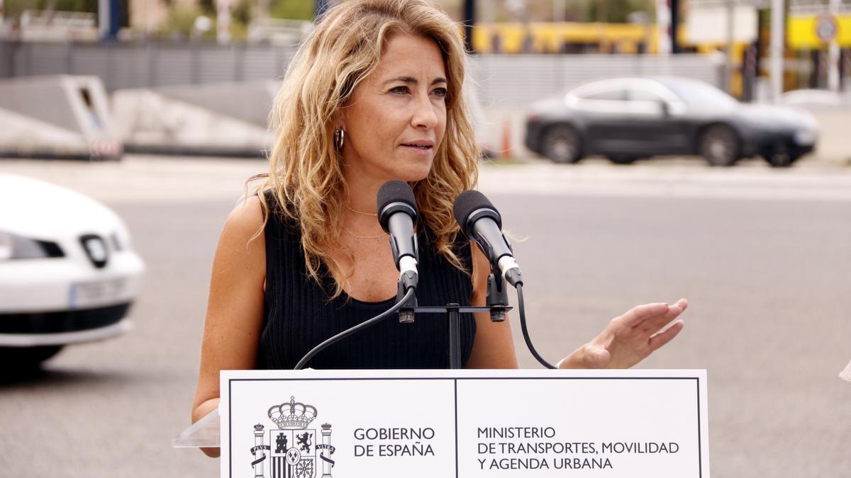 La ministra de Transports, Mobilitat i Agenda Urbana, Raquel Sánchez, al peatge de la Roca de l&#039;AP-7