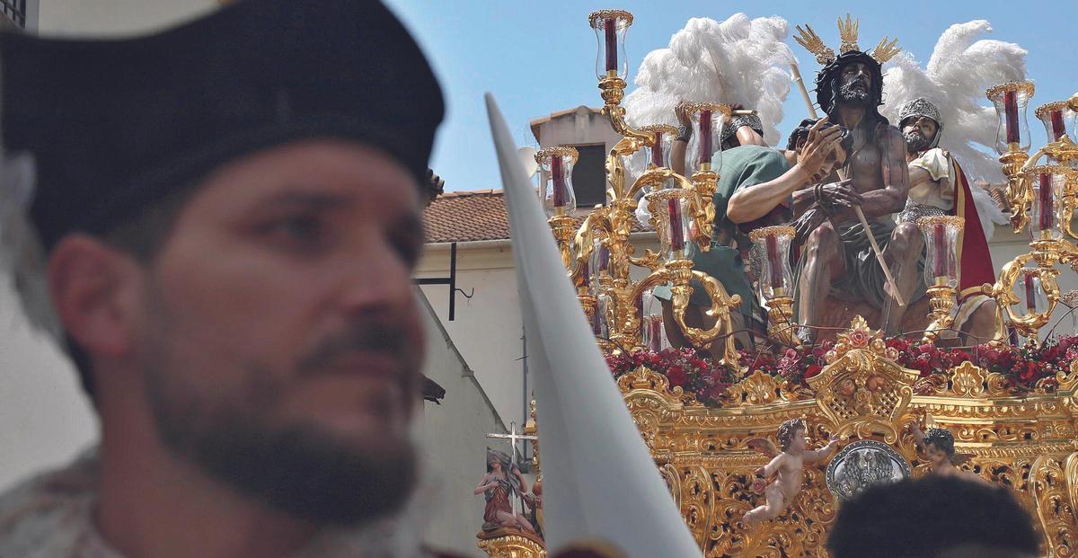 HERMANDAD DE LA MERCED. PASO DE NUESTRO PADRE JESÚS HUMILDE EN LA CORONACIÓN DE ESPINAS, ESTRENADO EN SU PRIMERA FASE EN LA SEMANA SANTA DE 1997.