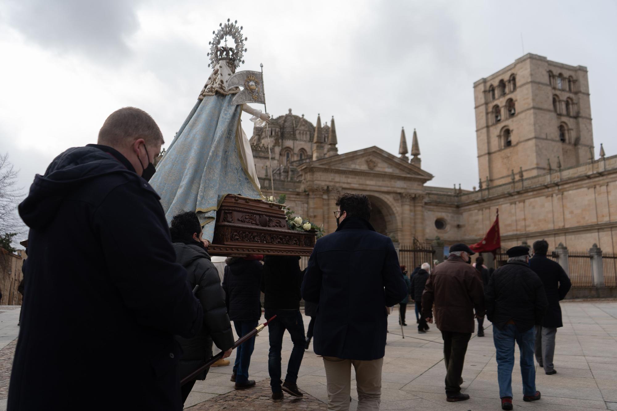 GALERÍA | Las mejores imágenes de la gélida procesión de la Concha por Zamora