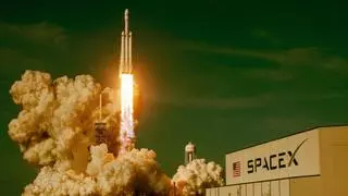SpaceX quiere ofrecer el primer paseo comercial por el espacio