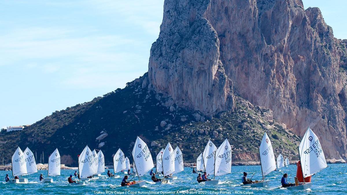 El Trofeo RCN de Calpe, Copa Autonómica para los Optimist A, echa el cierre y lo hace cumpliendo el programa de seis pruebas y con el dominio absoluto del RCN de Valencia.