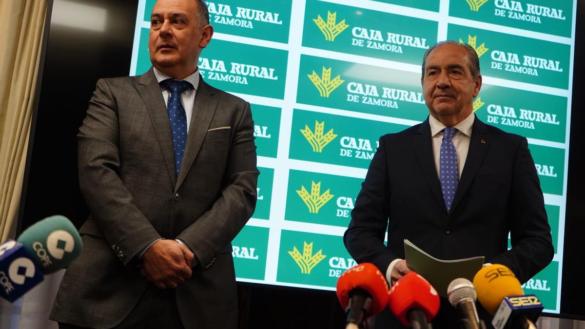 Nicanor Santos y Cipriano García presentan los resultados de Caja Rural de Zamora.