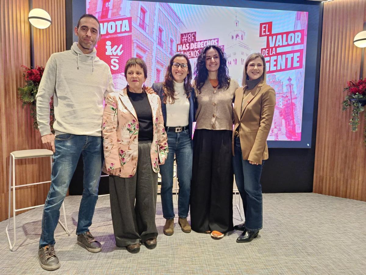 Los candidatos de IU-Movimiento Sumar a las elecciones de Aragón, este sábado en Teruel.