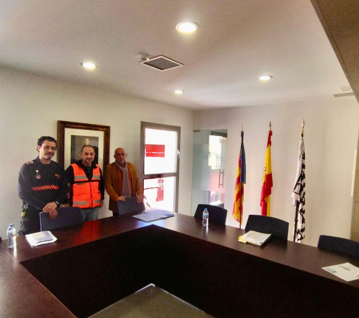 Técnicos de Protección Civil de El Campello, en Aigües