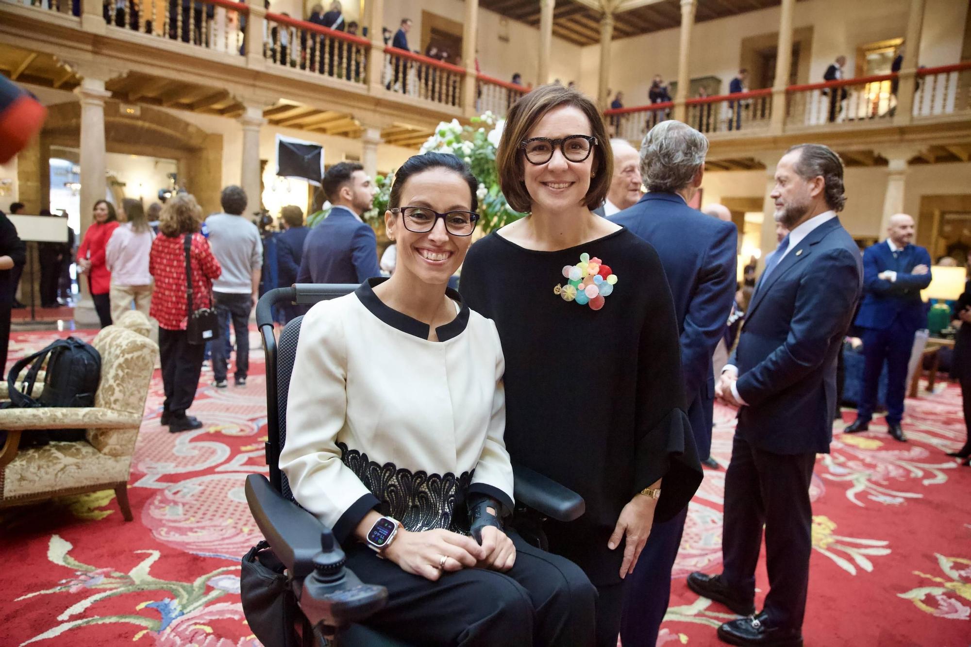 EN IMÁGENES: Personalidades, políticos y premiados se dan cita en el hotel de la Reconquista antes de la ceremonia de entrega de los Premios "Princesa"