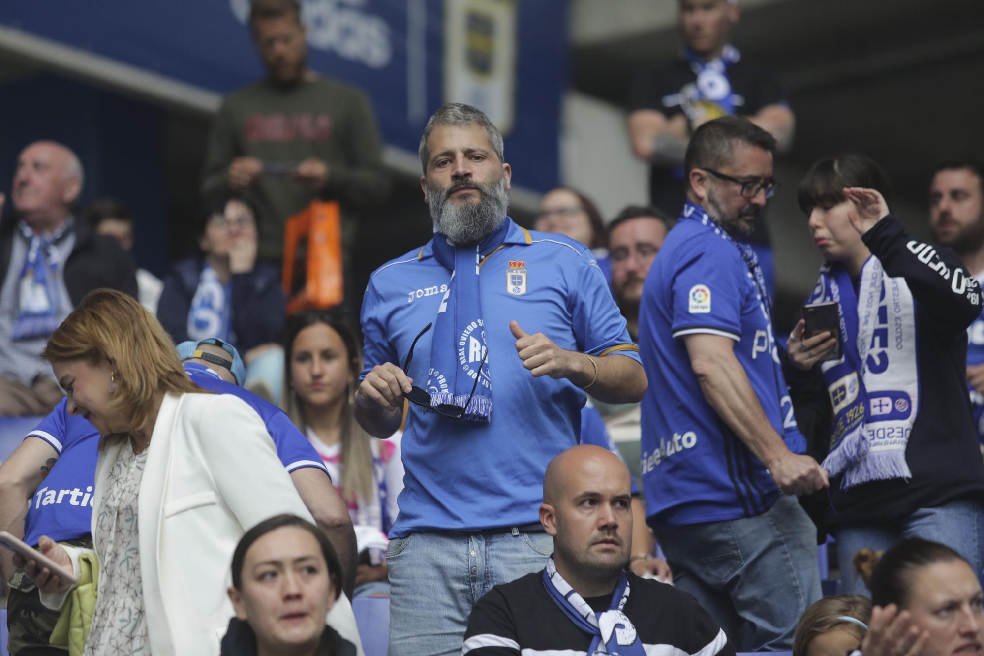 ¿Estuviste en el partido entre el Real Oviedo y el Ibiza? Búscate en esta galería de fotos