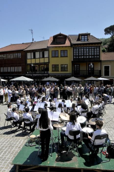 Encuentro de bandas infantiles en Mieres