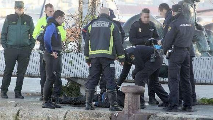 Un hombre de 54 años fallece al caer al agua en el Náutico de Vigo