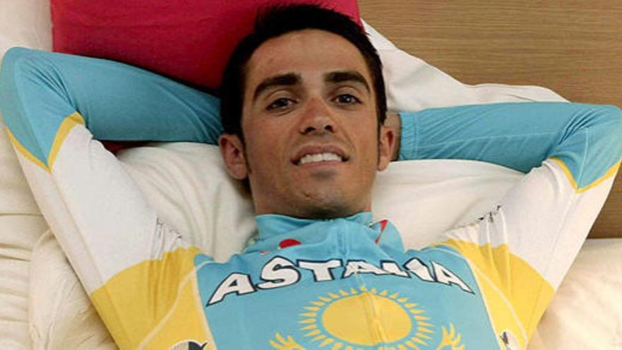 Alberto Contador, este miércoles, en la habitación de su hotel