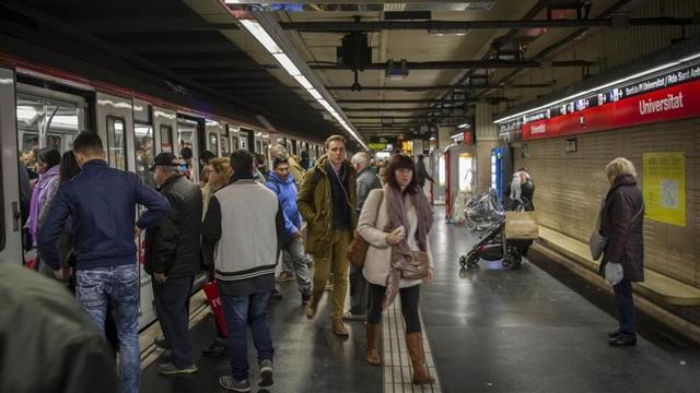 Estación de Universitat de la línea 1 del Metro de Barcelona.