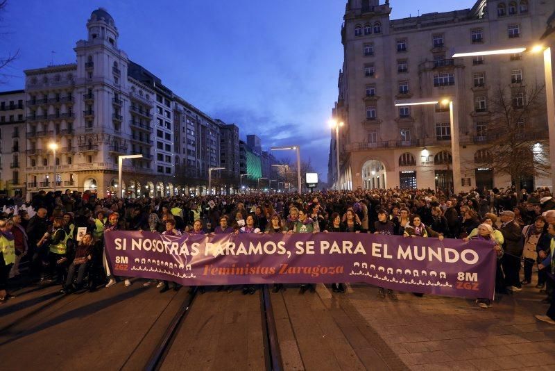 Fotogalería del 8-M en Zaragoza