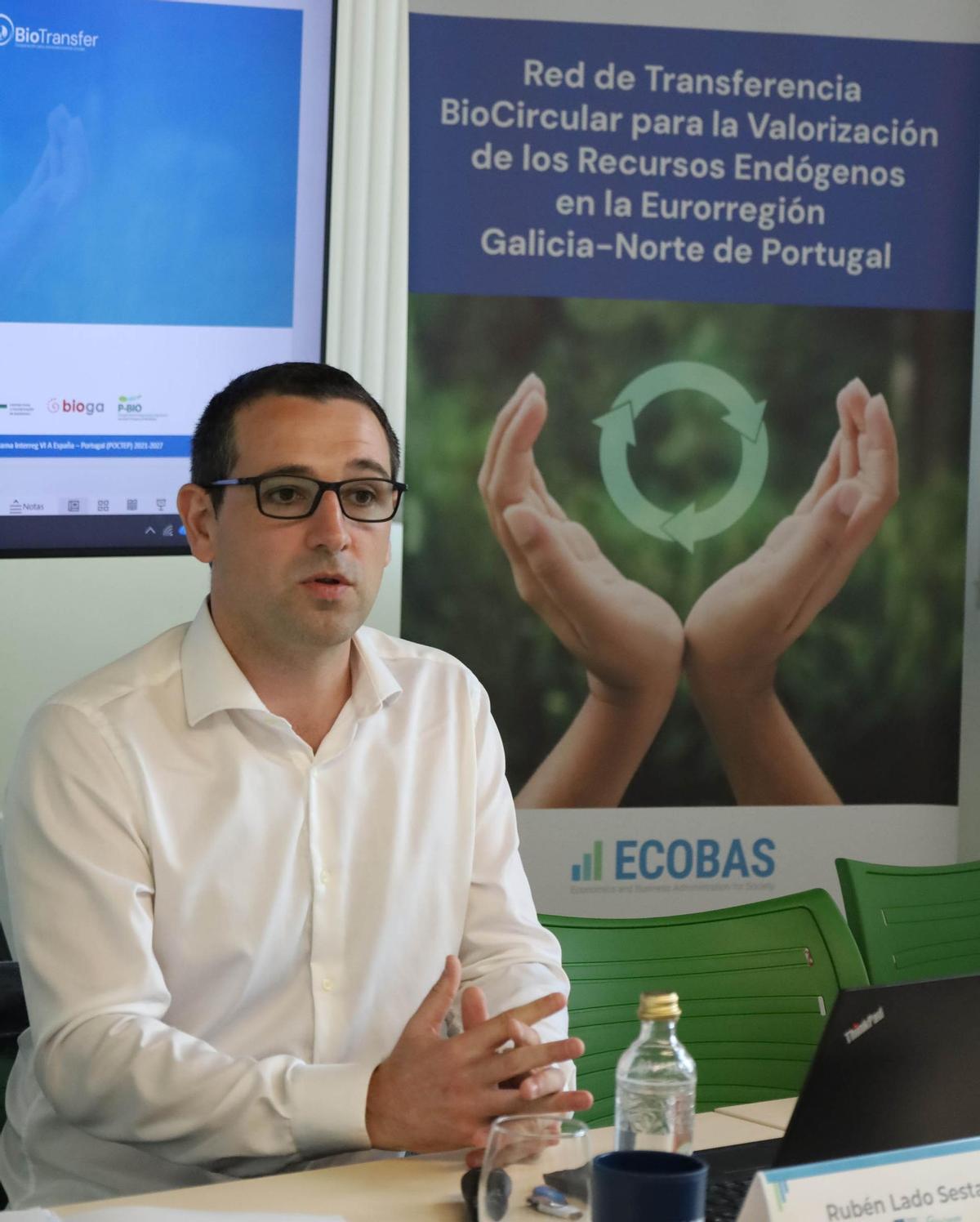 Rubén Lado, profesor de Economía Financeira e Contabilidade de la USC