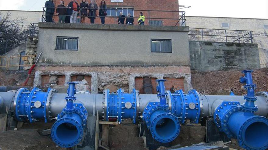 Nevado sopesa abrir un expediente a Canal de Isabel II