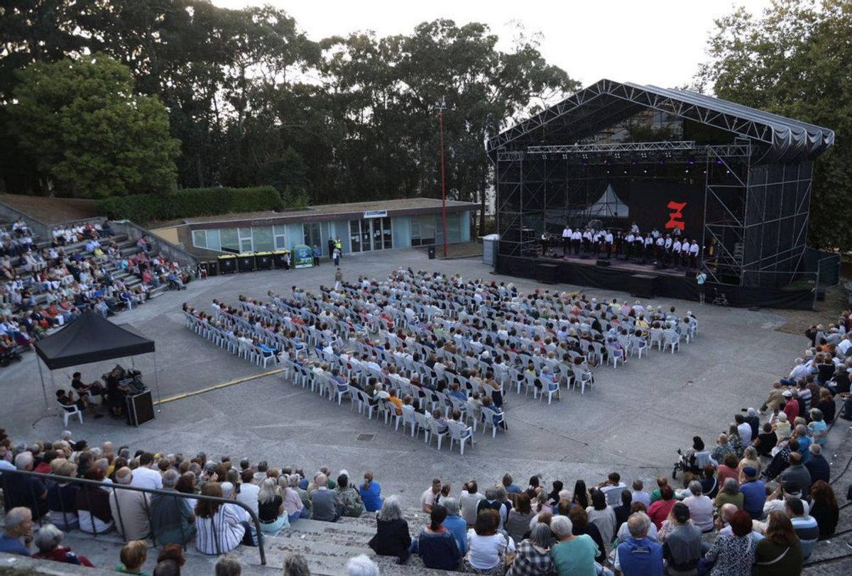 Amizades emociona en el auditorio de Santa Margarita | GERMÁN BARREIROS/ROLLER AGENCIA