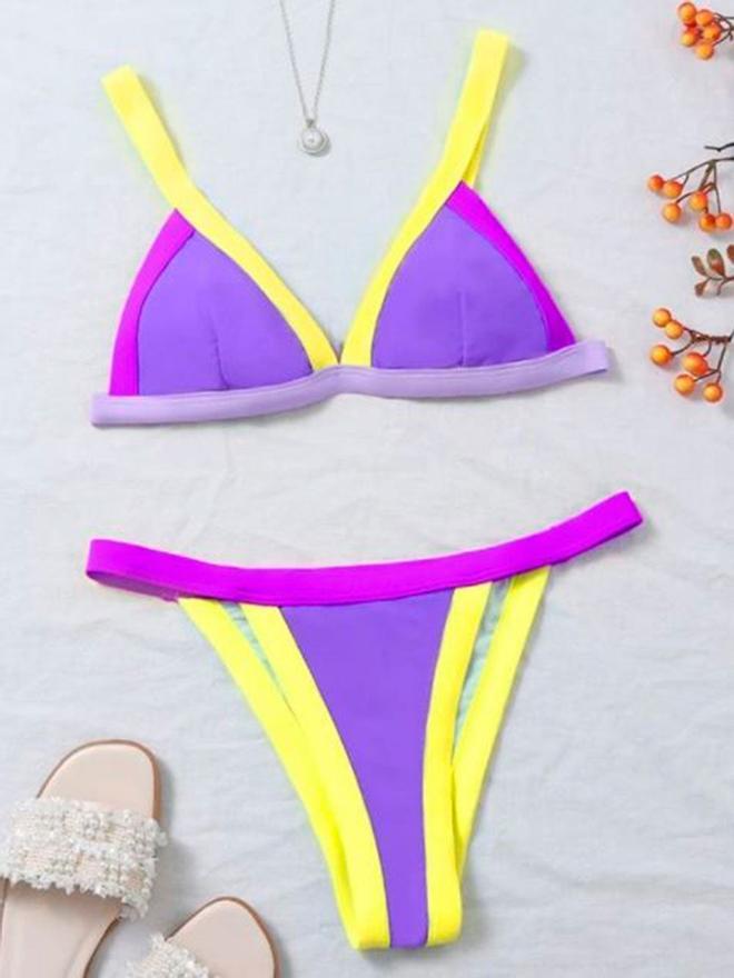 Bikini multicolor de Shein (precio: 10 euros)