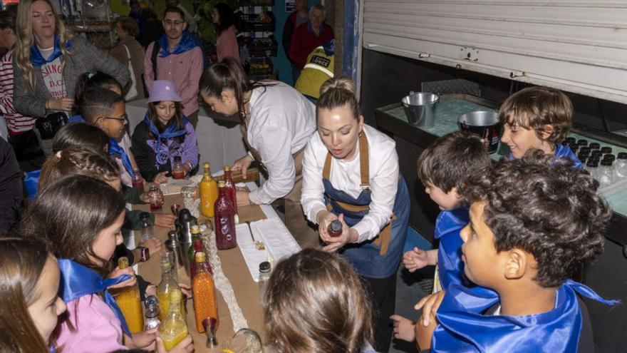 Un showcooking y fotos de 70 vecinos abren el Portonovo Gastronómico