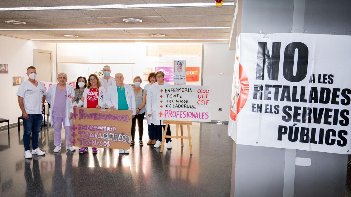 Imagen de archivo de una de las protestas sindicales en el Hospital Provincial de Castelló.