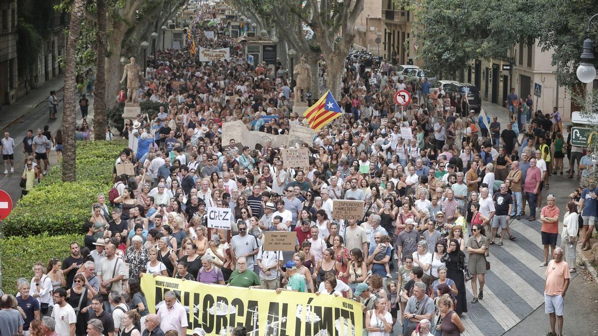 Manifestación contra la saturación turística en Mallorca el 26 J: "Menys turisme, mes vida"