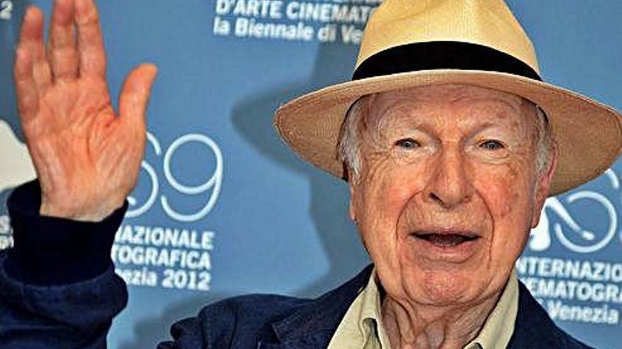 El dramaturgo Peter Brook.