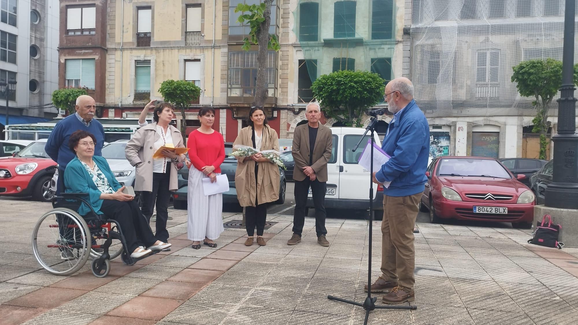 Adoquines contra el olvido en Ribadesella