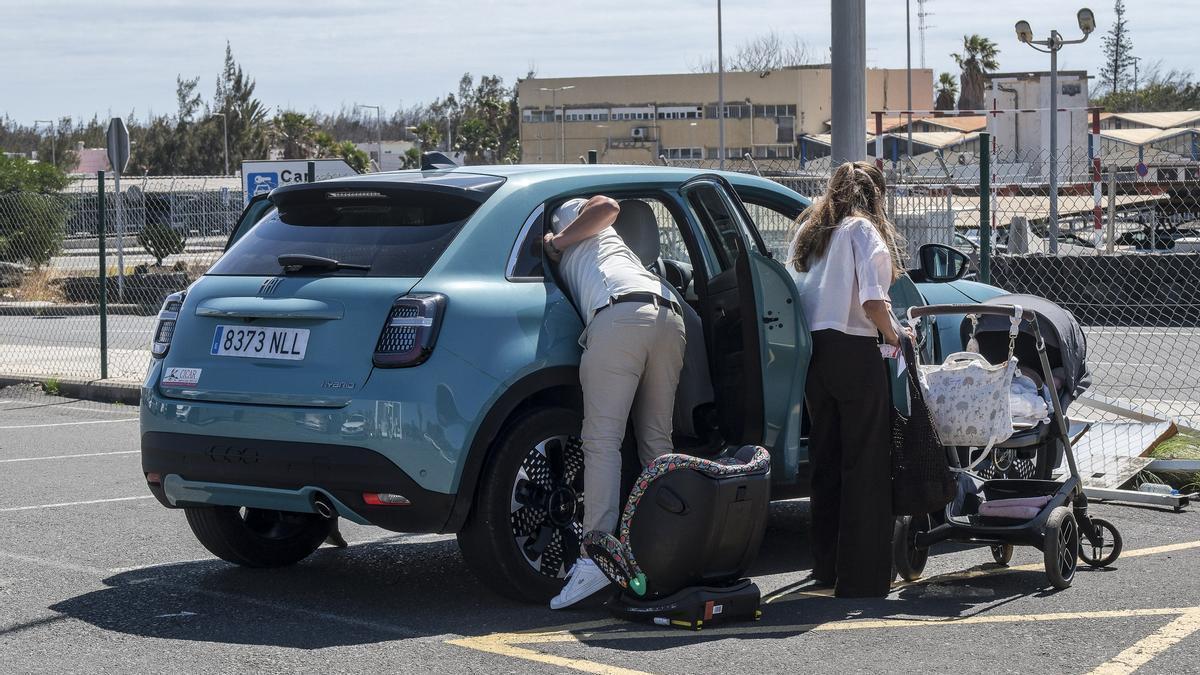 La venta de coches de alquiler en Canarias se desploma casi un 66% en un año