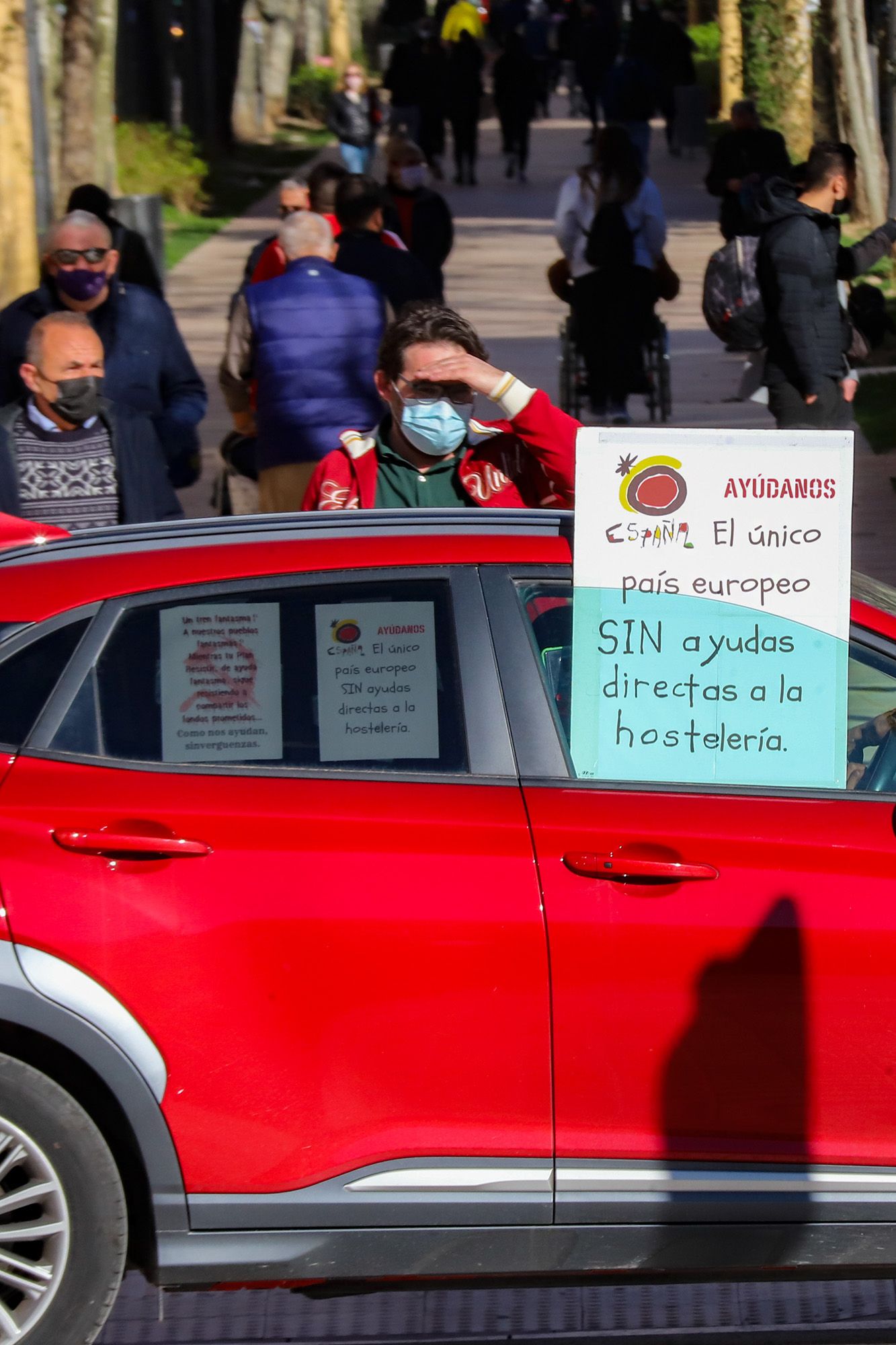 Tensión y mucha policía en Orihuela por la llegada de Pedro Sánchez para inaugurar el AVE