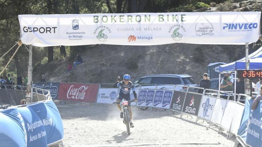 La séptima edición de la tradicional carrera del ciclismo malagueño se celebró ayer sábado. | LA OPINIÓN