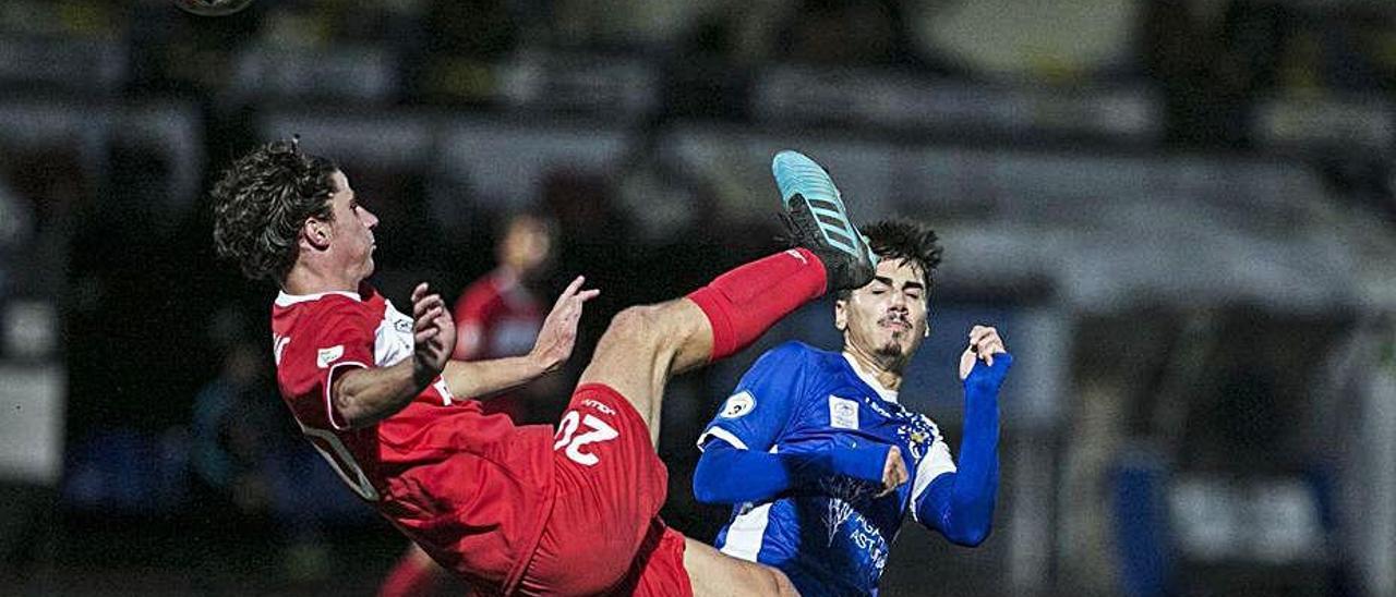 Una acción del Marino-Urraca del pasado jueves.