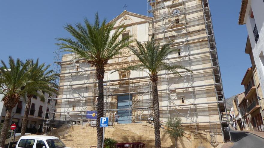 La Nucía invierte 47.000 euros en rehabilitar la fachada de la Iglesia de la Purísima