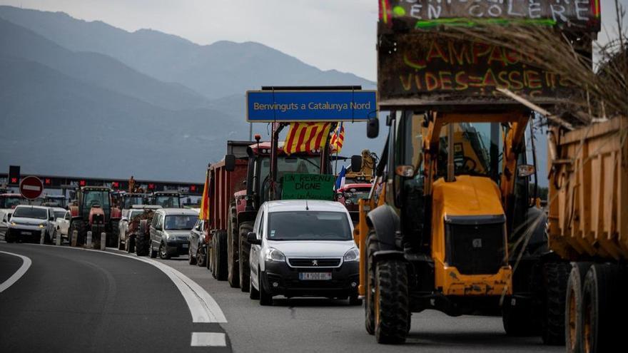 Los transportistas alicantinos estiman en cinco millones las pérdidas por el bloqueo francés