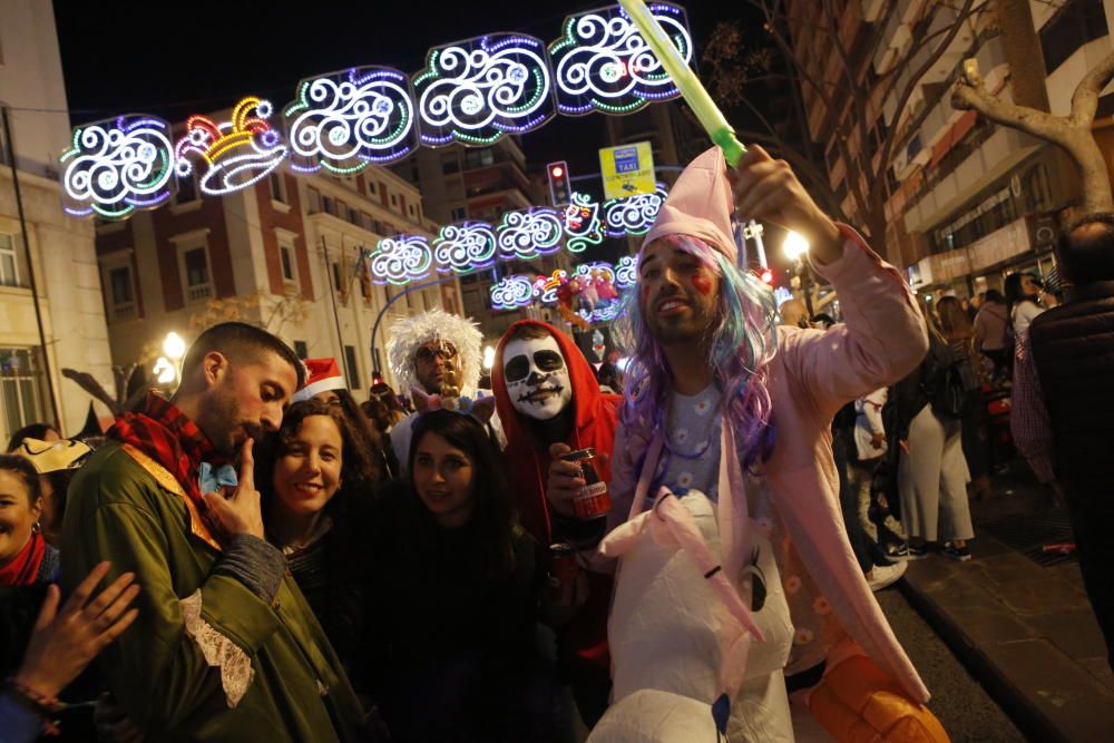 La Rambla de Alicante se llena de disfraces por el Carnaval 2019