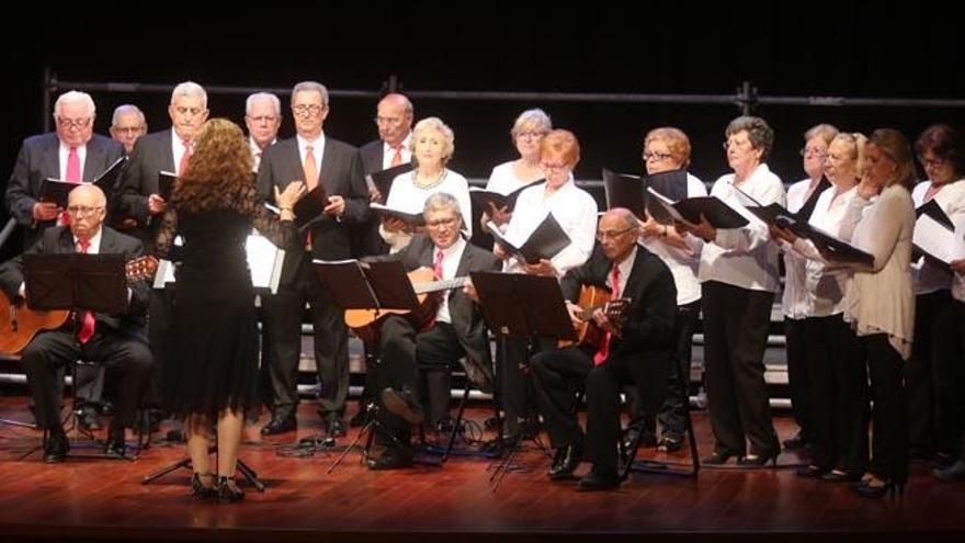 Las voces de 19 corales de Ibiza resonarán en las iglesias de la isla en homenaje a Lina Bufí