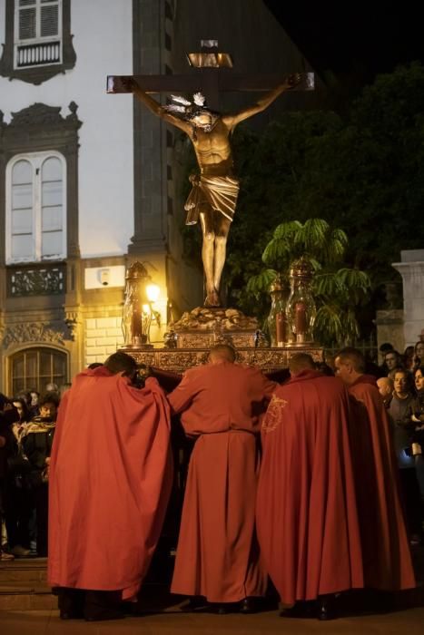 19.04.19. Las Palmas de Gran Canaria.SEMANA SANTA. Procesión del silencio en la iglesia del Espitiru Santo, Vegueta.  Foto Quique Curbelo  | 19/04/2019 | Fotógrafo: Quique Curbelo