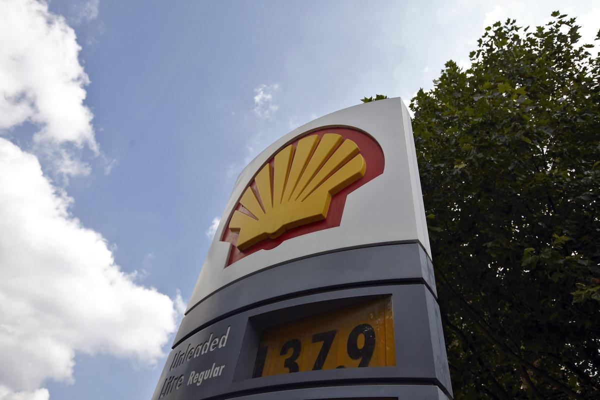 La petrolera anglo-neerlandesa Shell acuerda comprar la canadiense ARC Resources por 16.400 millones de dólares.