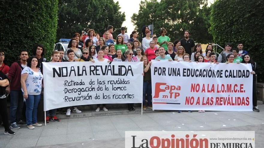 Manifestación contra la LOMCE en Murcia