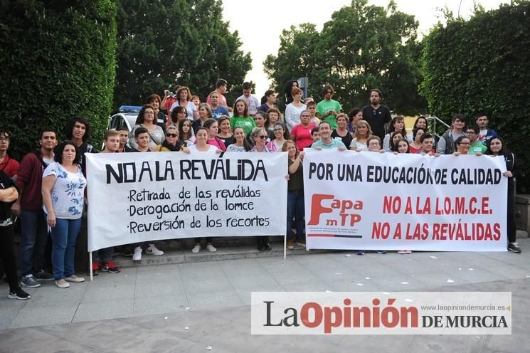 Manifestación contra la LOMCE en Murcia