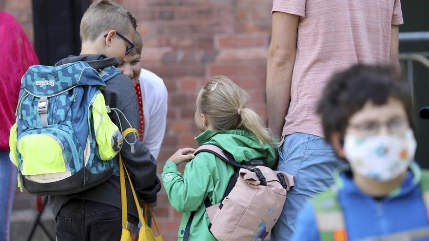 Científicos alemanes recomiendan mascarillas en los colegios