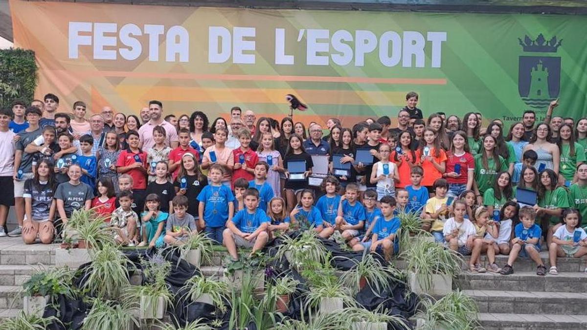 Premiados en la Festa de l’Esport 2025 de Tavernes de la Valldigna.