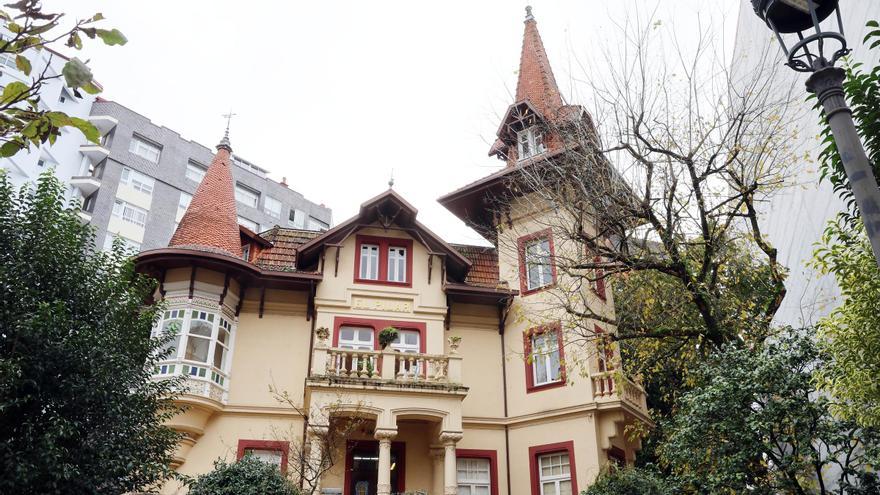 El Concello licita por 320.000 euros la gestión de la Casa da Xuventude un mes después de su cierre sin previo aviso