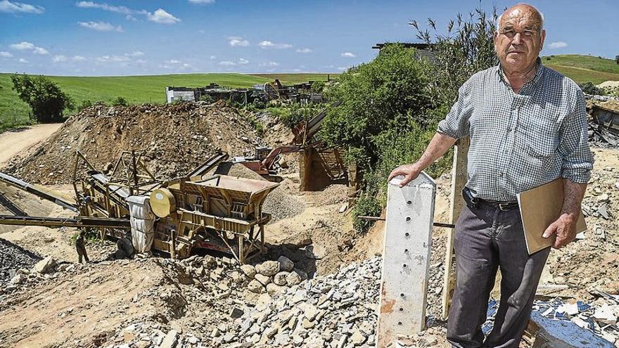 Presentan el proyecto para la primera planta fija de gestión y reciclaje de ripios en Badajoz