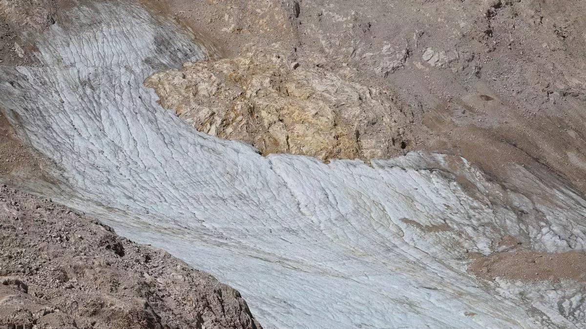 Una glacera a la muntanya Zugspitze, la més alta d’Alemanya