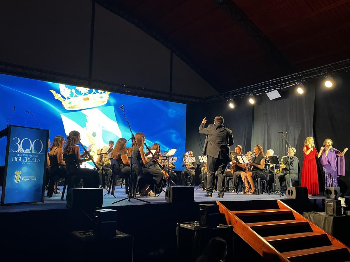 La gala para conmemorar los 300 años de Figueroles como pueblo, en imágenes