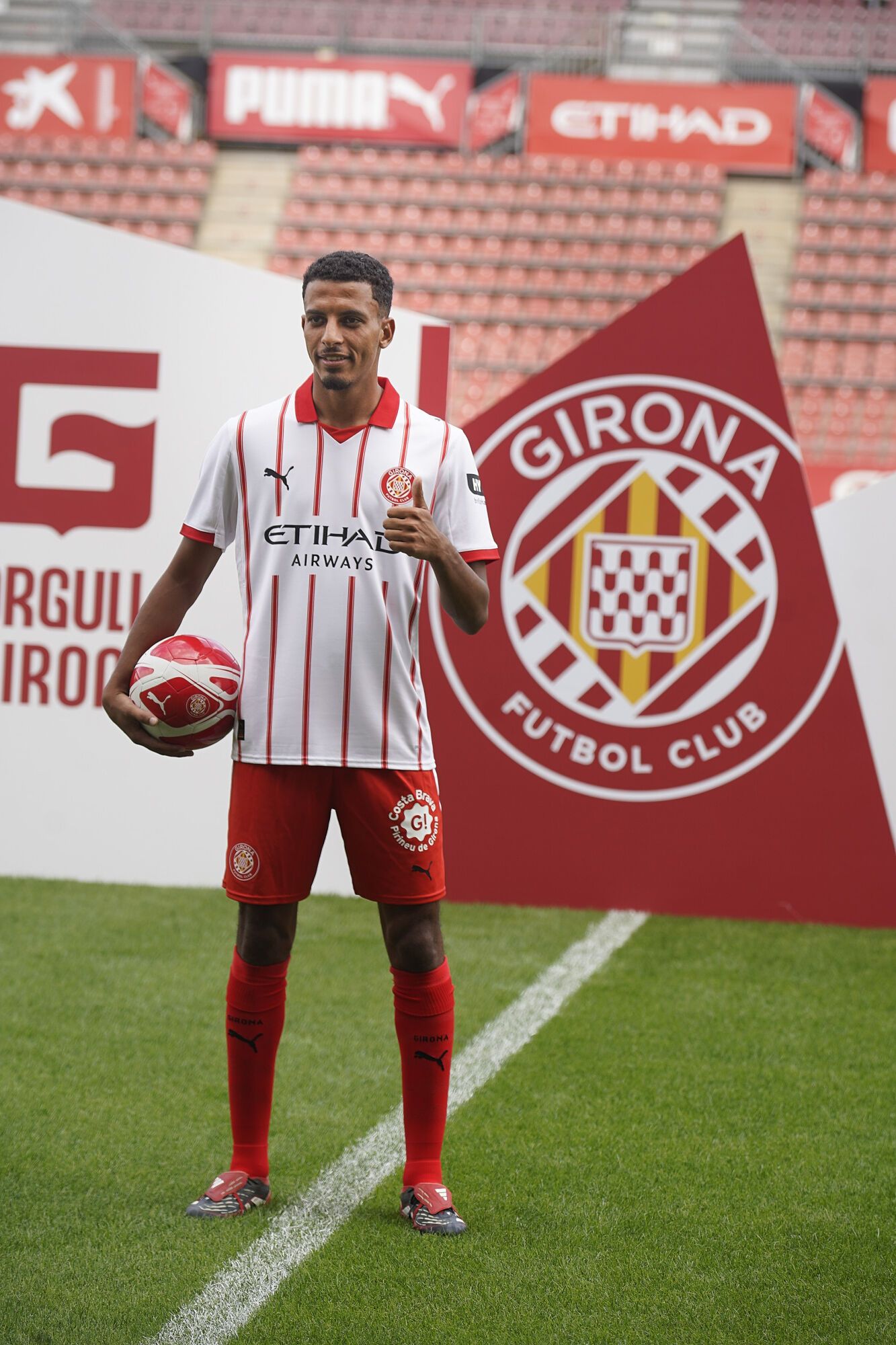Girona Montilivi Presentació Ounahi, nou jugador del Girona FC