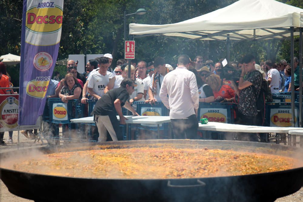 Fan zone del Valencia CF en el viejo cauce del río