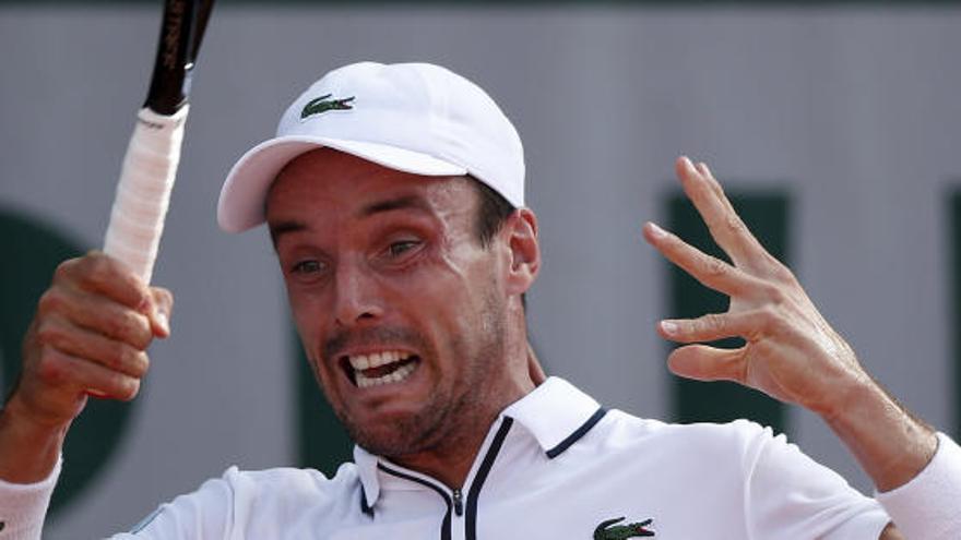 Bautista vuelve a los octavos de Roland Garros