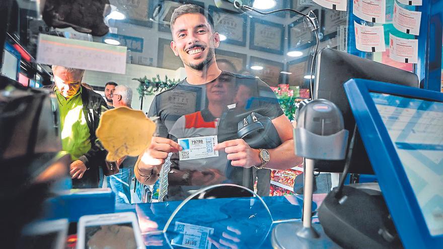 El ‘Gordo’ más esmirriado: de comprar dos casas a apenas un piso en Canarias
