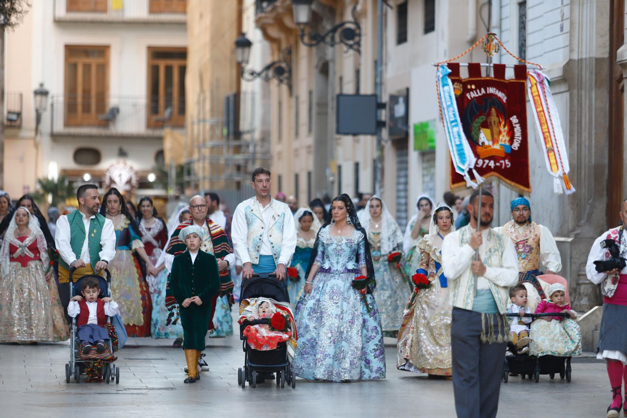 Búscate en el primer día de la Ofrenda en la calle San Vicente entre las 17:00 y las 18:00