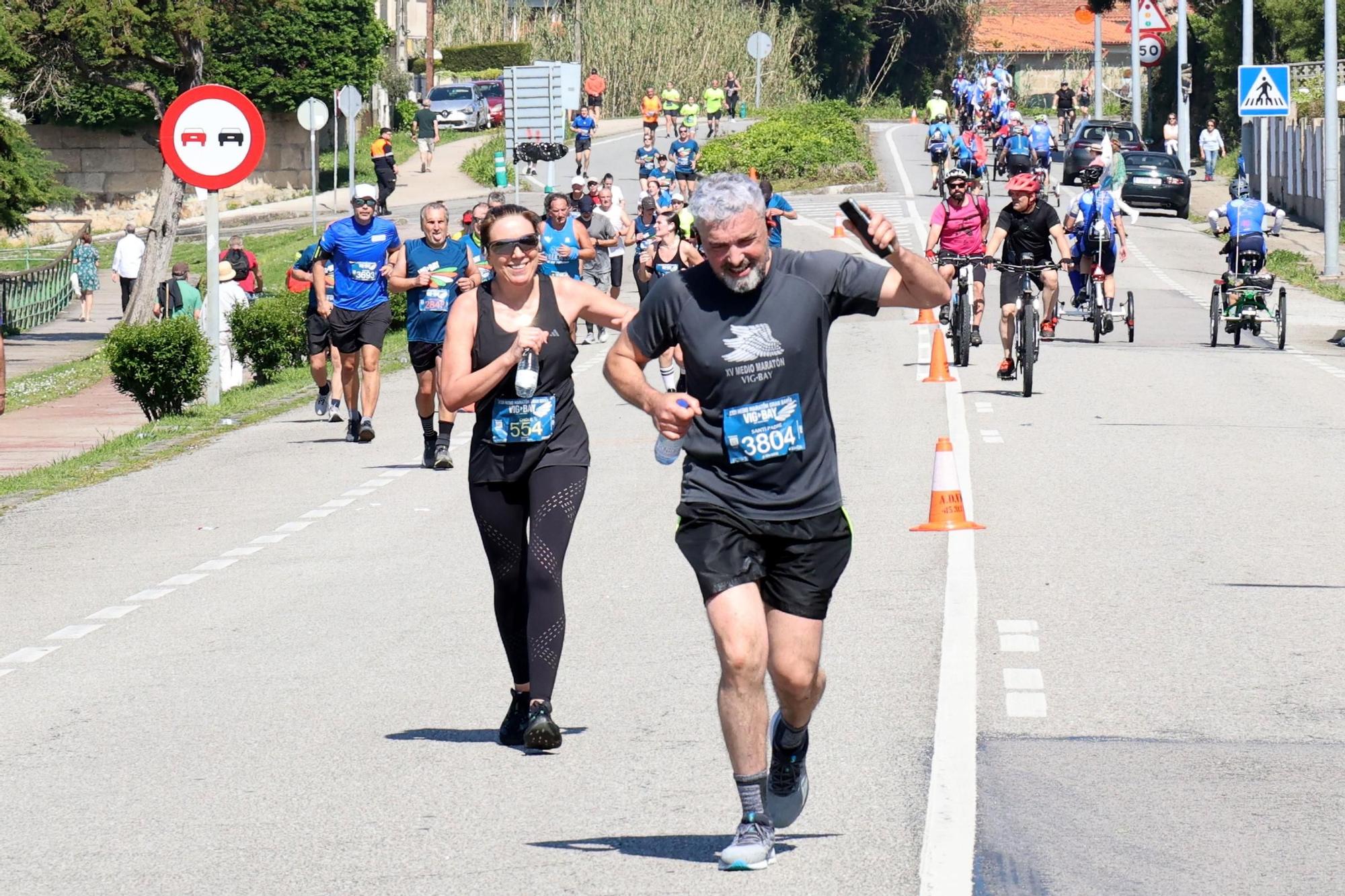 Una Vig-Bay multitudinaria: 21 kilómetros con miles de pisadas