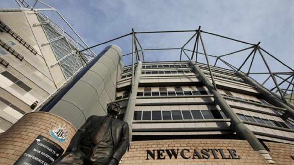 La fachada del campo del Newcastle.