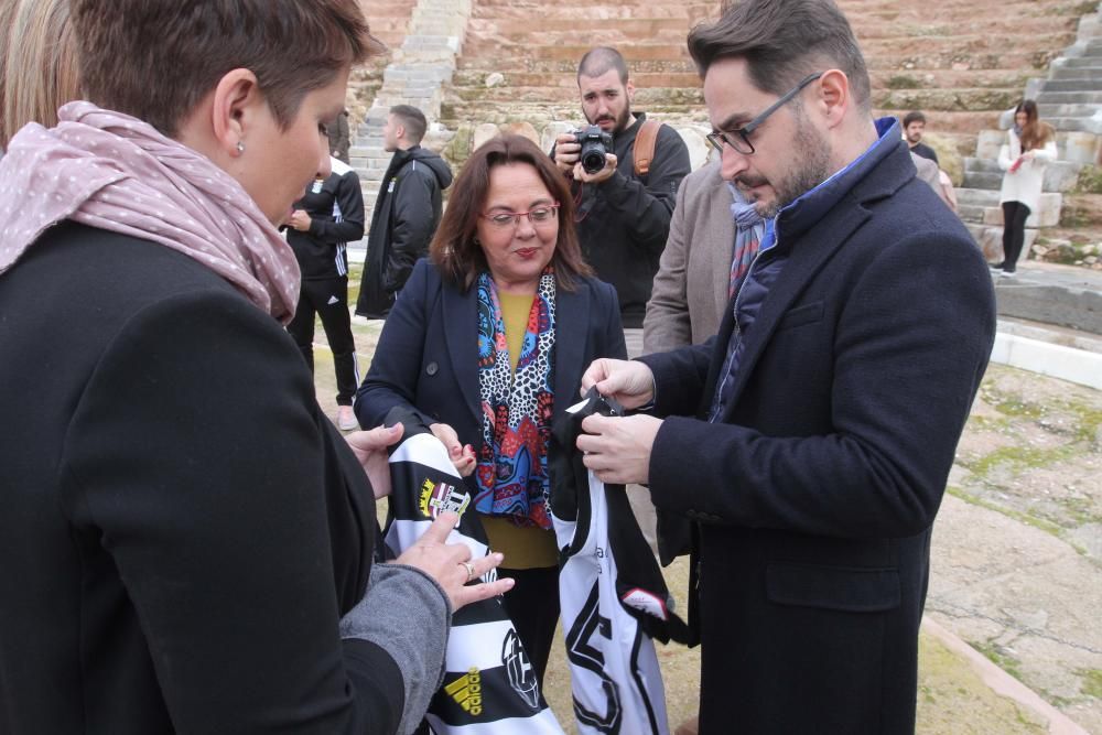 Presentación del logo del Teatro Romano como patrocinador del FC Cartagena